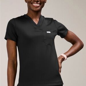 Figs sona formx Women's Black V-Neck Scrub Top
